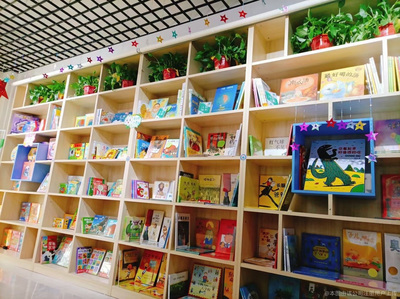 小不點兒童圖書租賃店 以共享之趣，點亮閱讀童年